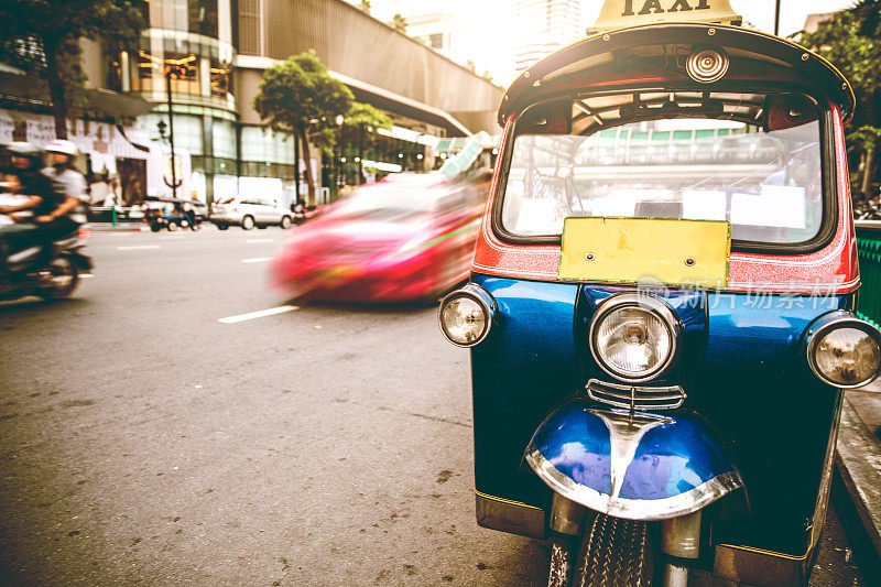 Tuk Tuk在曼谷市中心